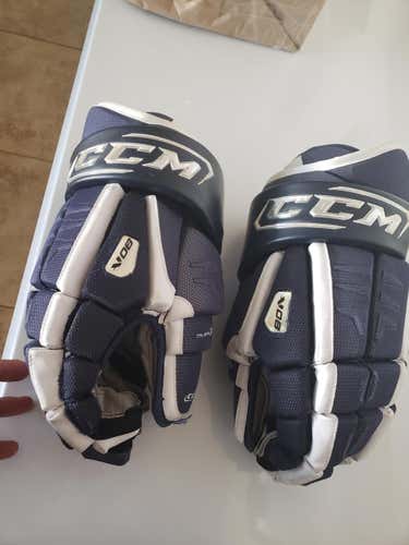 CCM Gloves V08 15IN SR