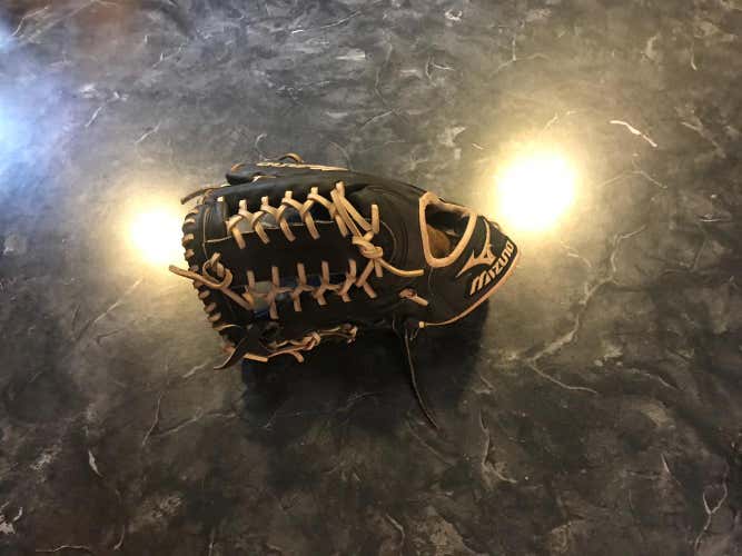 Mizuno MVP Lefty 12.75” Trapeze