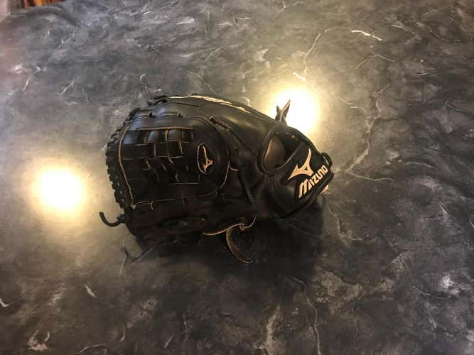 Mizuno MVP Lefty 12” Basket Web