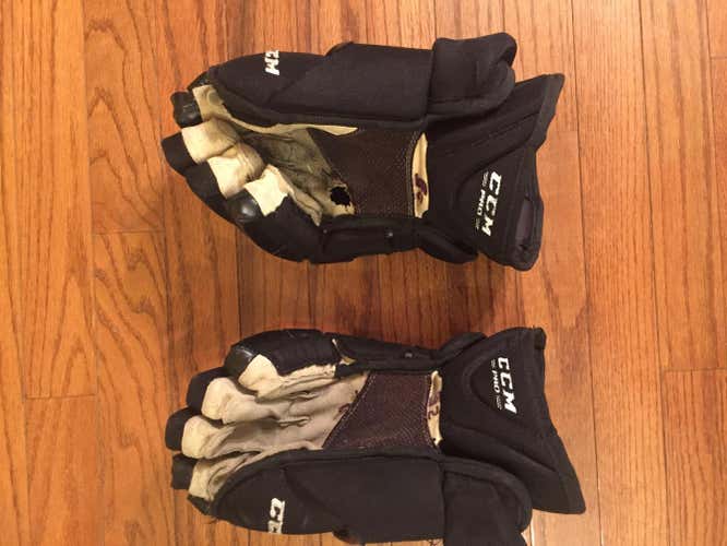 CCM Gloves Senior
