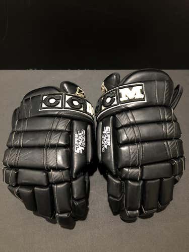 CCM 892 Super Tacks Senior Hockey Glove