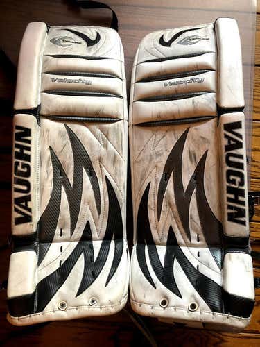 Vaughn Goalie Leg Pads Senior