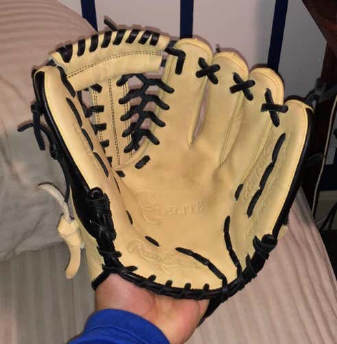 NWOT RAWLINGS GOLD GLOVE ELITE