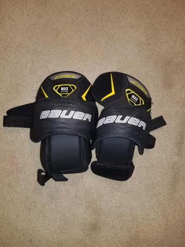 Bauer Supreme Goalie knee guards senior