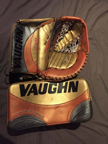 Gently Used Glove And Blocker Senior Regular