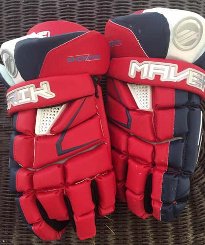 Maverik Showtime 2017  M4 Gloves never worn!