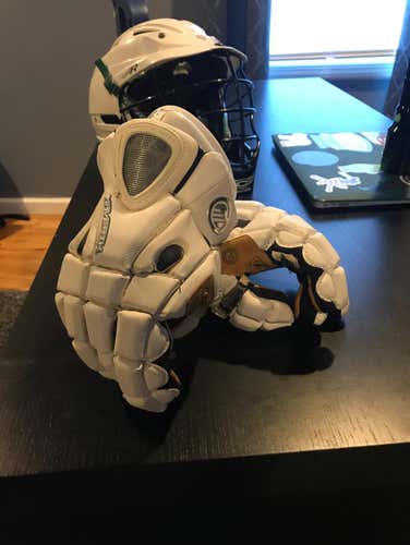 Maverick Rome Nxt Lacrosse Gloves NEW!!