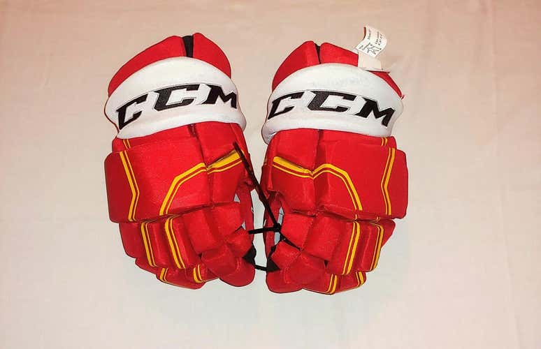NEW CCM Gloves Quicklite 13' Red/Yellow w/ shot blocker
