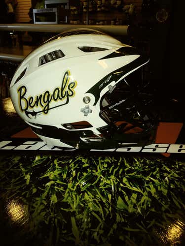 New Greensboro Day School Cascade Pro-7 Helmet Adult