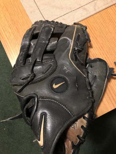 Nike Baseball Glove