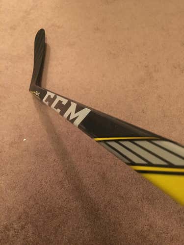 CCM Super Tacks Stick Righty Mid 81 - 85 Senior