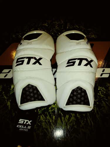 New STX Cell 3 Elbow Pads