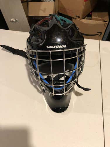 Vaughn Mask - Like New  VM 7700 Junior