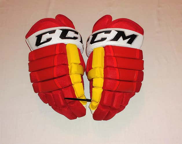 NEW CCM Gloves HG 97XP 13' Red/Yellow