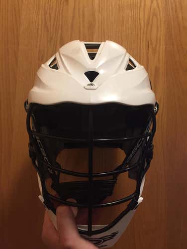 Good Condition White Pro-7