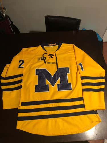 Michigan Wolverines Maize Hockey Jersey #21 Eric Nystrom