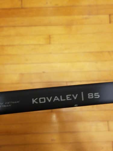 Warrior Stick Righty 81 - 85 Senior