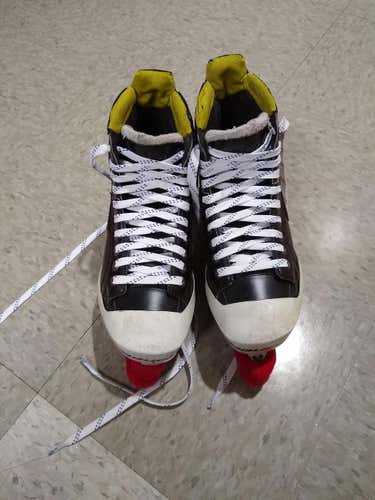 Bauer Supreme ONE100 Goalie Skates Senior Size 9
