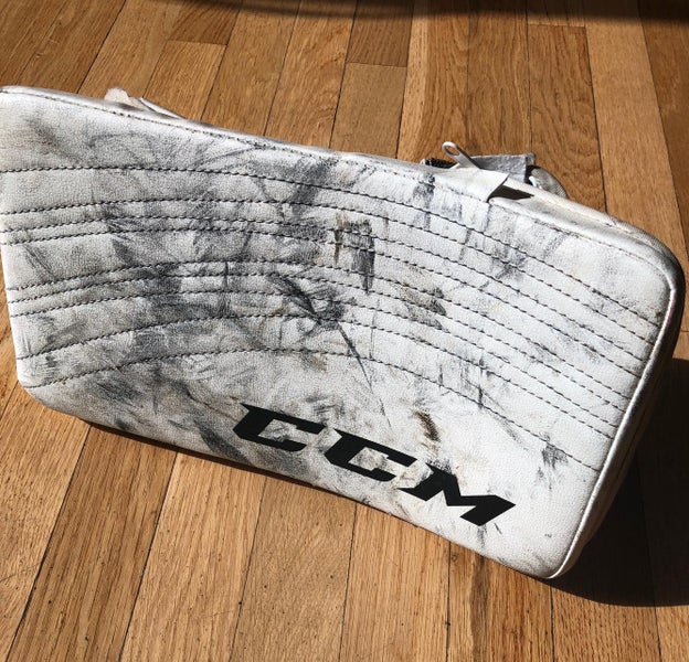 CCM GOALIE BLOCKER INTERMEDIATE