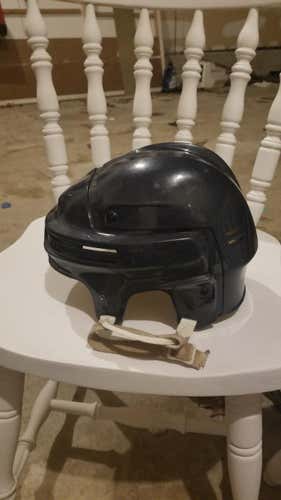 Navy Bauer 4500 Medium