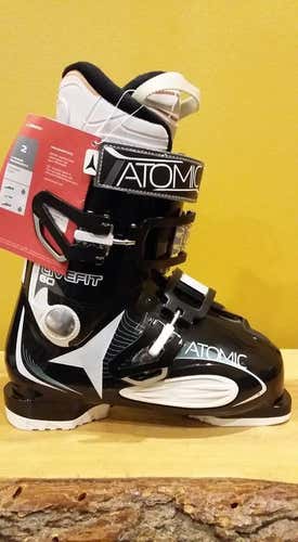 Ski Boots 23.5 ATOMIC LIVE FIT WOMAN / BIG KIDS (NEW) COMFY WARM GORGEOUS BOOTS