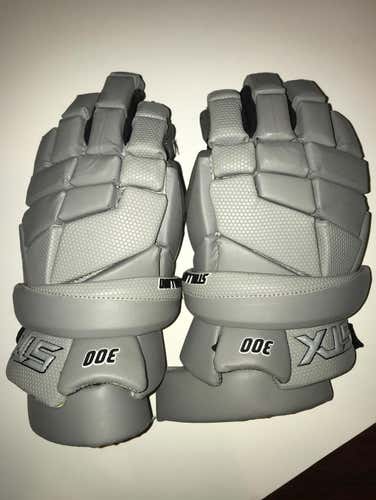 Used 3x, STX stallion 300 Gloves