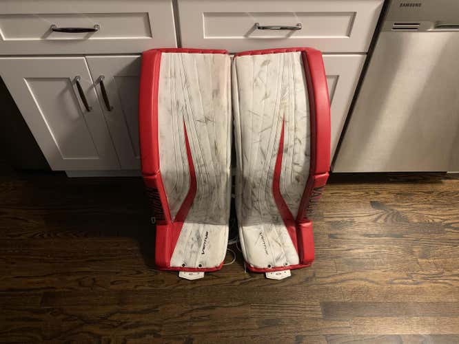 Vaughn Vaughn Ventus SLR Pro Goalie Leg Pads Senior