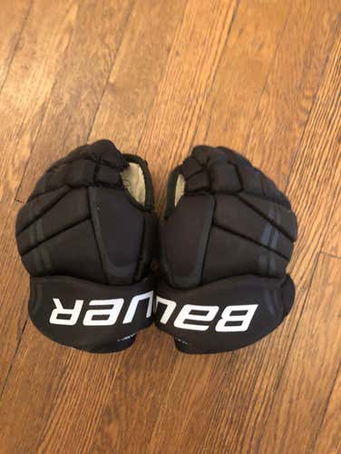 Youth Bauer Hockey Gloves