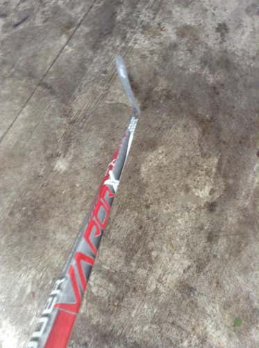 Like New Bauer 1X Giroux P28 Intermediate 60 Flex Lie 5 Griptac LH