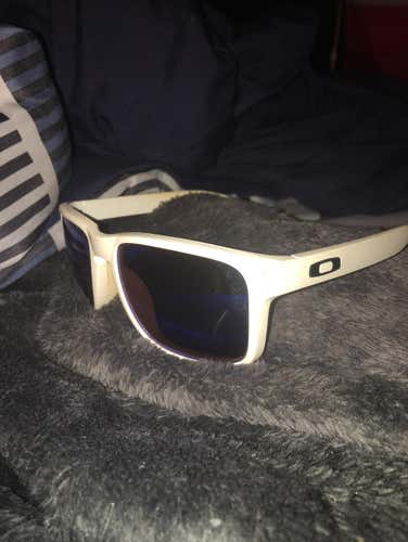 Oakley Sunglasses (Blue Tint)