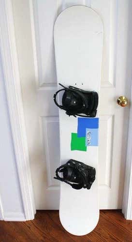 WILD DUCK GROOVE SNOWBOARD SIZE 156 CM WITH L BINDINGS