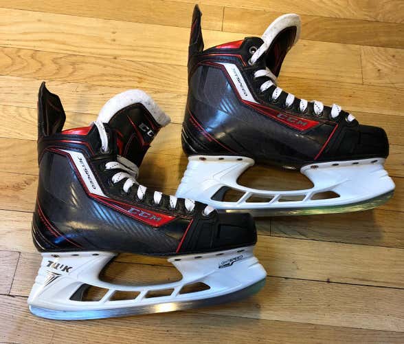 Like New CCM Jetspeed 7.5 EE HOCKEY SKATES