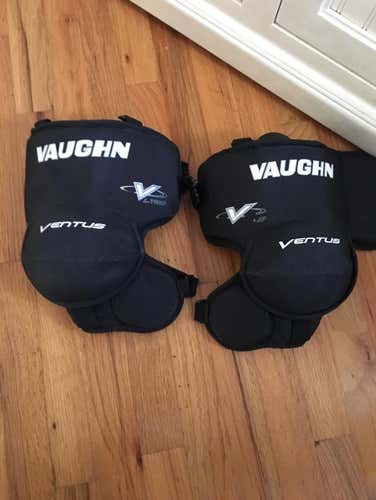 Vaughn Ventus Goalie Knee Pads