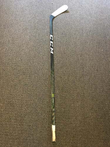 CCM Trigger ASY Stick Stick Righty Toe 76 - 80 Senior