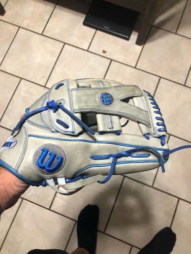 Wilson A2000 Yp66