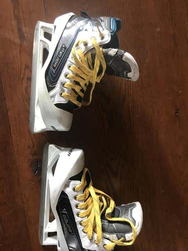 Bauer Reactor 9000 Goalie Skates Intermediate Size 5.5