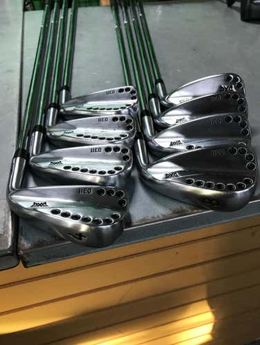 PXG 0311 Iron Set 4-GW