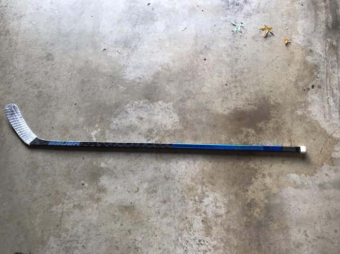 Pro Stock Bauer 2N Pro Hockey Stick