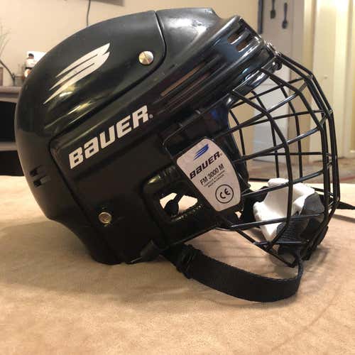 Youth Bauer 3000 Medium Helmet With Cage