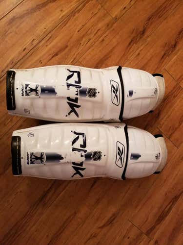 Reebok 8k Shin Pads