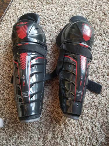 CCM Shin Pads Junior