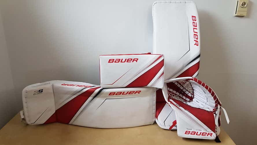Almost NEW Bauer 2s PRO goalie equipment (FULL SET) size M (34+1)