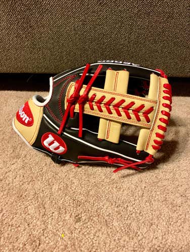 NWTs Wilson A2000 1785