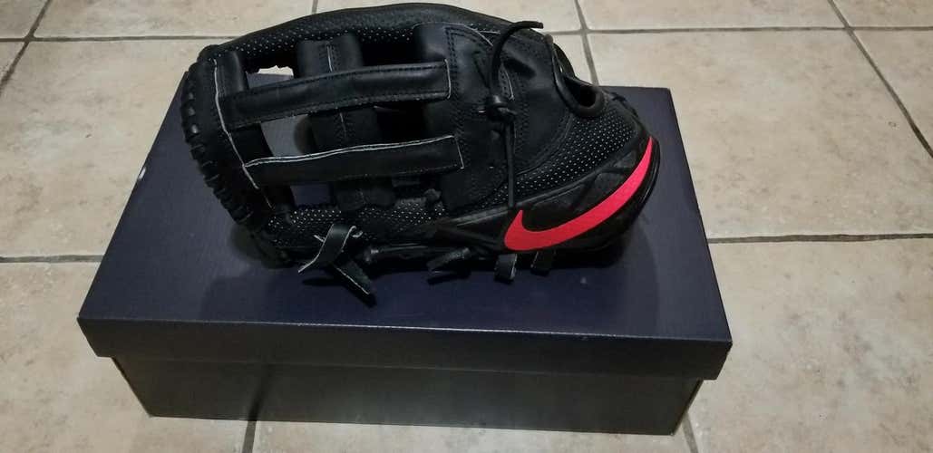 Nike MVP select 12.75 LHT