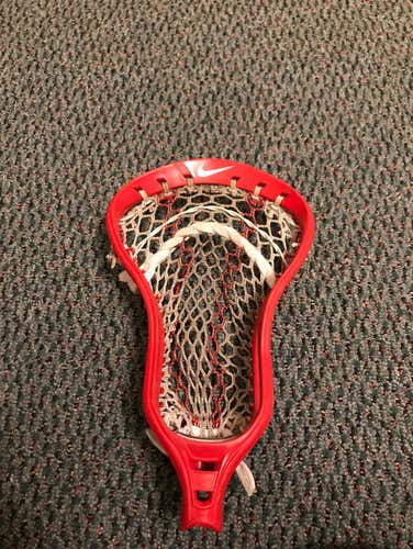 Nike Lakota U (Like New)