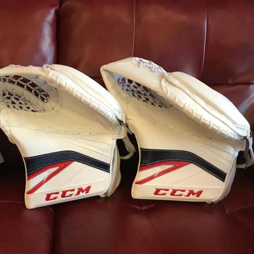 New CCM Premier Pro Goalie Glove Regular Senior
