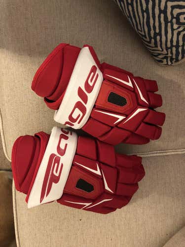 New Eagle Talon 200 Pro Gloves Senior - 13in