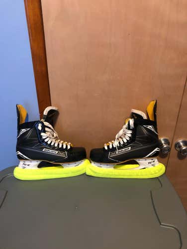 Bauer Supreme S160 Hockey Skates