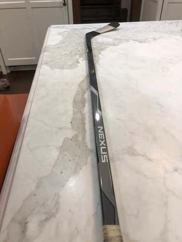 Bauer Nexus 600 Hockey Stick, Right P92, 47 Flex