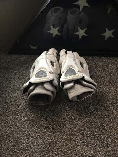 USED - Maverik Rome NXT Player gloves (size 12)